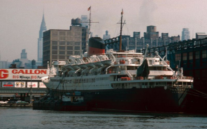 Tàu SS Flandre trên sông Hudson. Ảnh: Vintag.es.