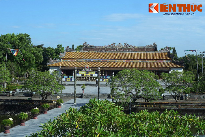Là công trình quan trọng nhất trong khu vực Hoàng thành Huế, điện Thái Hòa là nơi đăng quang và trị vì đất nước của các vị vua nhà Nguyễn trong hơn 100 năm.