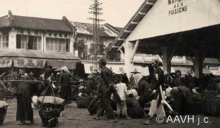 Cảnh buôn bán nhộn nhịp ở chợ cá. Ảnh: Aavh.org.