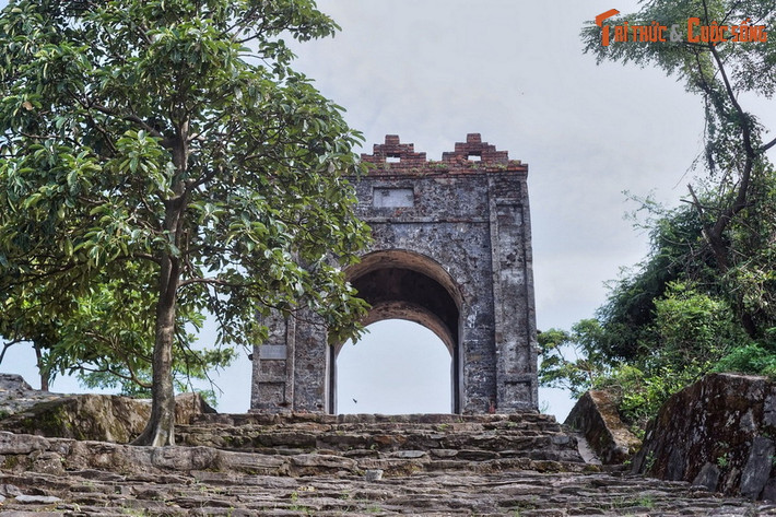 10. Hà Tĩnh. Giàu truyền thống hiếu học và văn chương, Hà Tĩnh là quê hương của đại thi hào Nguyễn Du và nhiều nhân vật trứ danh sử Việt. Thiên nhiên nơi đây phong phú với núi Hồng Lĩnh, biển Thiên Cầm, khu bảo tồn Kẻ Gỗ…