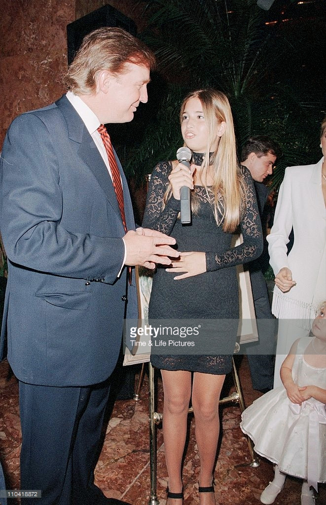 Ông Donald Trump và con gái Ivanka Trump, 1996. Ảnh: Getty Images.