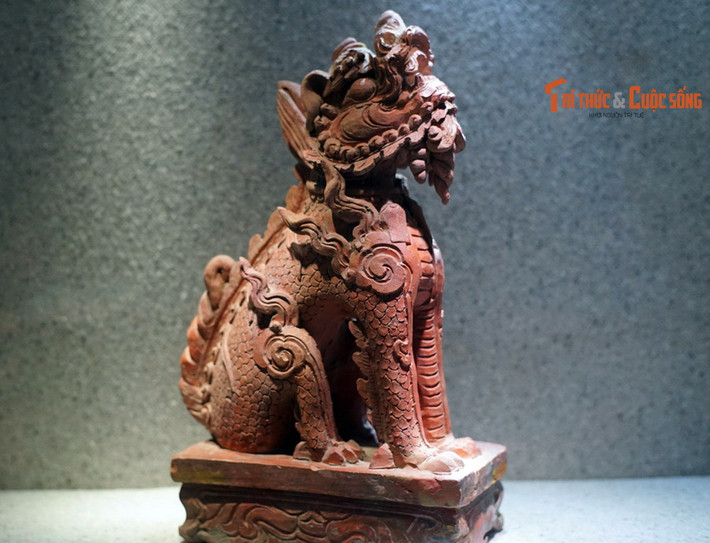 Tượng nghê bằng đất nung thời Lê Trung Hưng, thế kỷ 17–18, phát hiện tại An Lạc, Khoái Châu, Hưng Yên (BT LSQG).