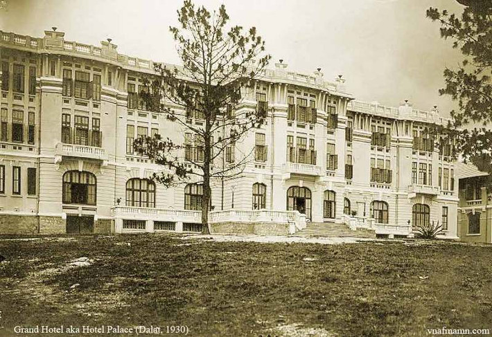Khách sạn Palace nổi tiếng của Đà Lạt, năm 1930. Ảnh: Raymond Chagneau.