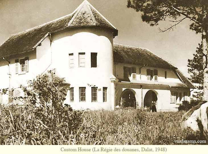 Nha hải quan Đà Lạt, 1948. Ảnh: Raymond Chagneau.