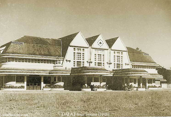 Ga Đà Lạt năm 1948. Ảnh: Raymond Chagneau.