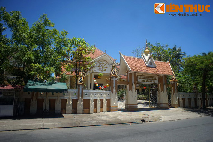 Nằm trên đường Cửa Đại, phường Cẩm Châu, TP Hội An, chùa Nam Quang là một điểm tham quan thú vị gần khu phố cổ Hội An.
