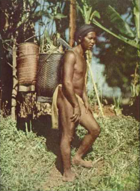 Nam giới người Thượng ở Tây Nguyên. Ảnh: National Geographic.