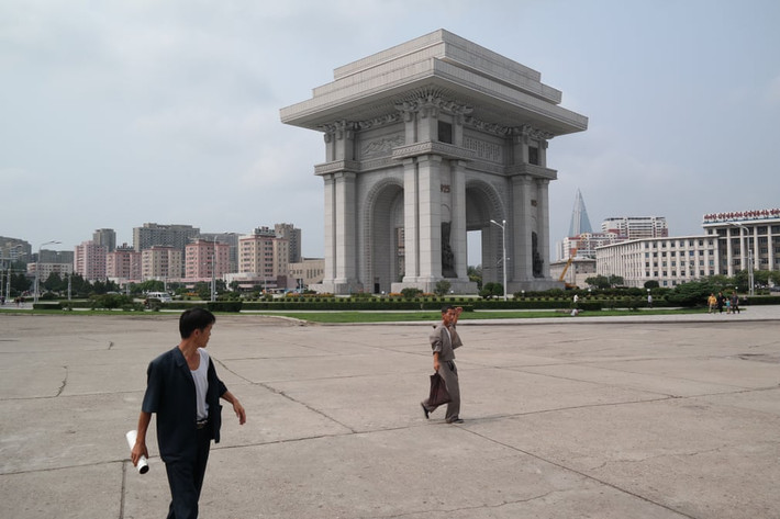 Khải hoàn môn Bình Nhưỡng được xây năm 1982, là công trình kỷ niệm ngày lãnh tụ Kim Nhật Thành trở về miền Bắc Triều Tiên năm 1945.