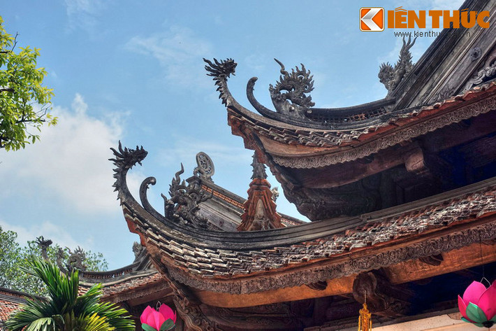 Theo một số sử liệu, chùa được thành lập từ thế kỷ 6-7 nhưng đã trải qua nhiều lần trùng tu lớn trong lịch sử. Năm 1794, dưới thời nhà Tây Sơn, chùa lại được đại tu hoàn toàn và hình dáng kiến trúc còn để lại như ngày nay.