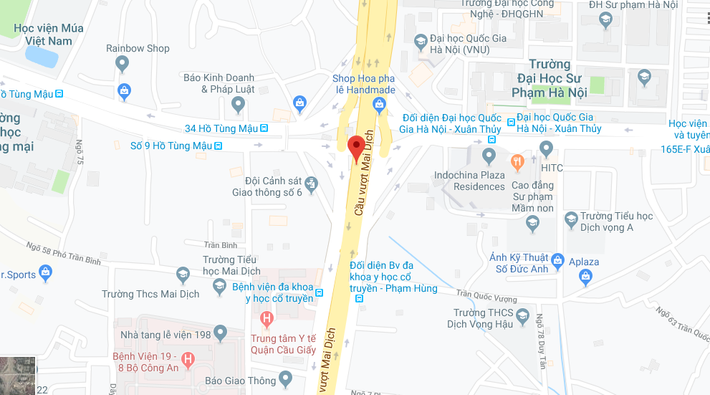 Nơi xảy ra tai nạn giữa xe thư báo và xe container vào lúc 3h sáng nay (5/7).