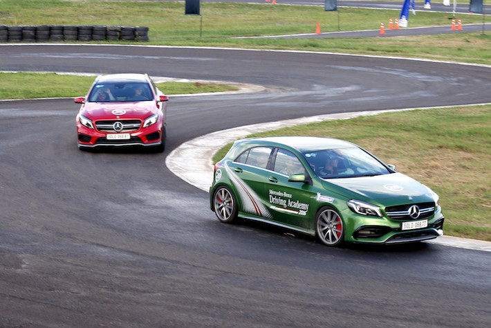 Chương trình Học viện Lái xe An toàn Mercedes-Benz Driving Academy (MBDA) đã trở nên quen thuộc với nhiều người yêu xe trên Thế giới. Tại Việt Nam, chương trình này cũng đã được tổ chức liên tục qua 13 năm và sắp tới, MBDA 2017 sẽ quay trở lại Thủ Đô với những trải nghiệm hoàn toàn mới.
