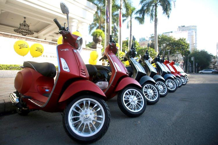 Những chiếc xe tham gia vào đoàn diễu hành chủ yếu là các phiên bản Piaggio Vespa Sprint và Vespa Primavera. Trong đó, mẫu xe cho phái mạnh Vespa Sprint triệu chiếm số lượng đông đảo. Có mặt tại thị trường Việt Nam từ năm 2014, mẫu xe tay ga Vespa Sprint được xem là thay thế cho dòng Vespa S trước đây.