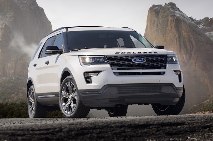 Vào năm 2014, Ford đã từng nâng cấp lớn dòng SUV cỡ trung Explorer với kiểu dáng có khá nhiều thay đổi. Tuy nhiên do chưa sẵn sàng để tung ra thế hệ Explorer hoàn toàn mới nên tại triển lãm New York sắp tới, Ford đã tìm cách kéo dài vòng đời của dòng xe này với phiên bản Ford Explorer 2018.