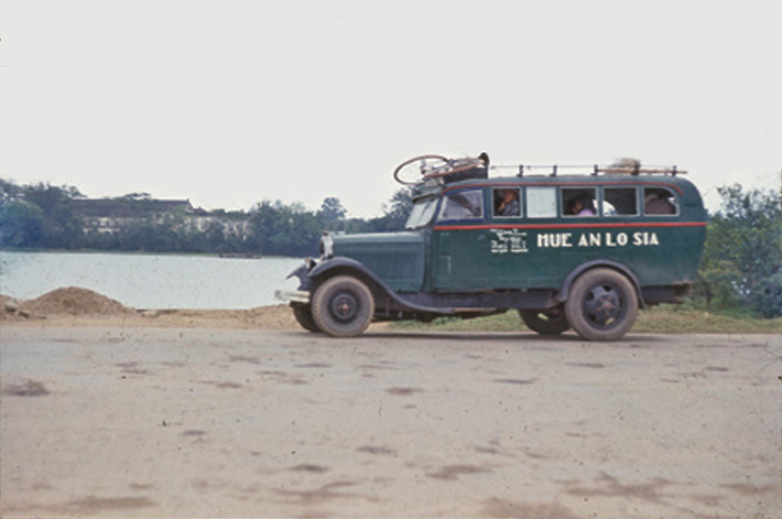 Xe khách ở Huế.