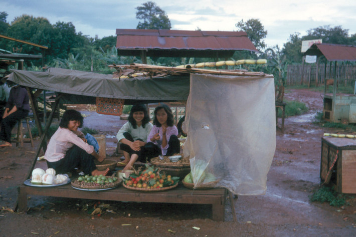 Chợ cóc ở Bình Long.