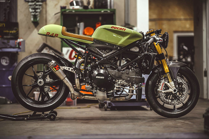 Với mong muốn tạo ra một chiếc cafe racer thể thao kiểu cổ điển nhưng vẫn sở hữu những công nghệ và hiệu năng của một chiếc xe đua hiện đại, xưởng NCT tại Áo đã mua một chiếc 848 Evo trong tình trạng hoàn hảo chỉ để "rã" nó ra và độ lại từ khung và máy. Bản độ này cũng đồng thời là một chiếc xe "demo" để khách hàng có thể thấy chất lượng hoàn thiện của xưởng.