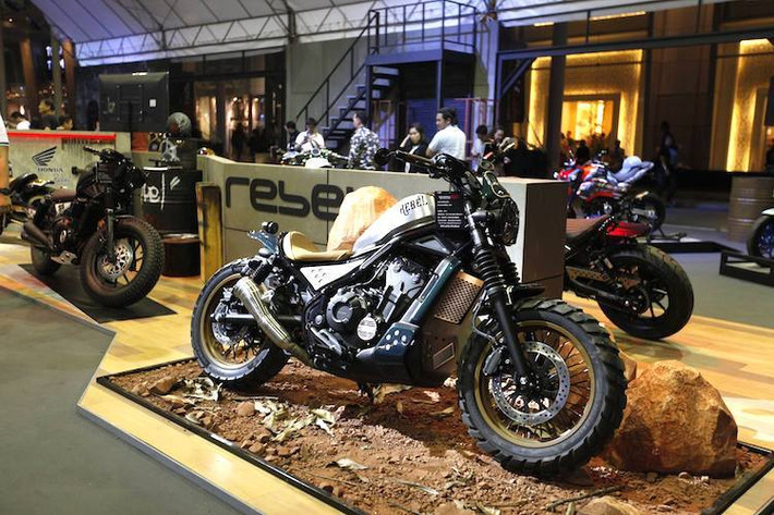 Là một sự kiện lớn của giới biker, nhiều hãng xe môtô lớn đã lựa chọn lễ hội năm nay làm nơi ra mắt hoặc trưng bày lần đầu những mẫu xe mới nhất tới thị trường Thái Lan, có thể kể tới bao gồm Honda với thế hệ cruiser Rebel 500 mới, Kawasaki với dòng "xế phượt" tầm trung Versys-X 300 hay Triumph với loạt sản phẩm 2017.