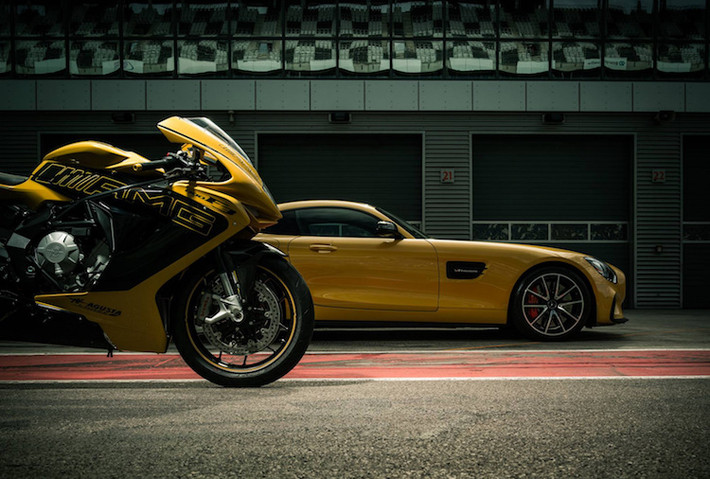 Dựa trên cơ sở dòng sportbike F3, nhưng F3 800 AMG có những nét mang phong cách của chiếc siêu xe AMG GT S.