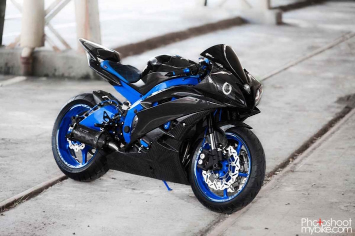Dù đã có mặt từ năm 2010 nhưng tới thời điểm hiện nay, mẫu superbike Yamaha R6 vẫn được những người yêu xe "tôn trọng" bởi thiết kế cá tính và khả năng vận hành mạnh mẽ.