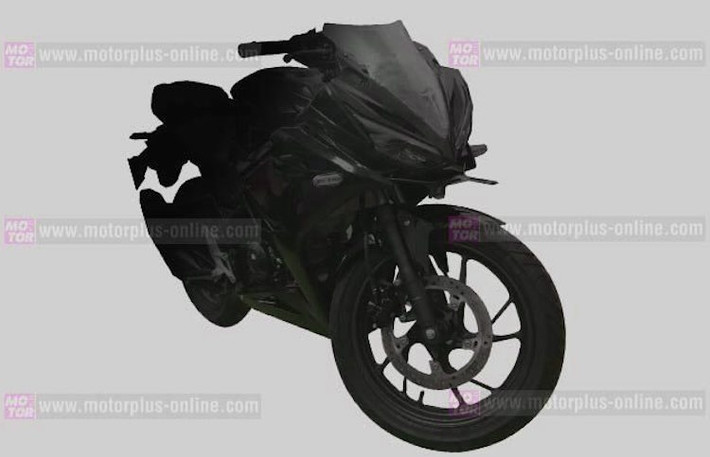 Một số chi tiết trên xe CBR 150R 2016 sẽ được chia sẻ chung với mẫu naked bike "anh em" CB150R vừa được Honda ra mắt vào năm ngoái như mâm 5 cánh xương cá, hệ thống phanh đĩa trước sau...