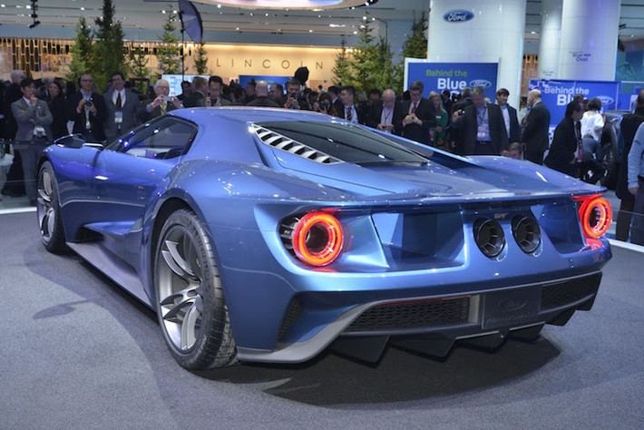 Cùng với số lượng sản xuất giới hạn, Ford GT chắc chắn là một mẫu siêu xe đắt giá với mức giá khởi điểm dự đoán là hơn 400.000 USD. Tuy nhiên, không phải bất kỳ "đại gia" nào cũng có thể dễ dàng mua được một chiếc GT ngay cả khi có đủ tiền mua.