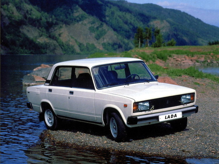 Vào tháng 9 năm 2012, chiếc Lada Classic cuối cùng, thuộc phiên bản 2104 đã được xuất xưởng tại nhà máy IzhAvto.