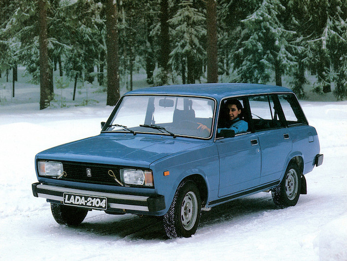 Ngoài ra trong suốt vòng đời của mình, Lada cũng có phiên bản tăng áp 2107 Turbo dành riêng cho thị trường Phần Lan, cùng với bản thể thao lắp động cơ Wankel rotor có công suất lên tới 150 mã lực.