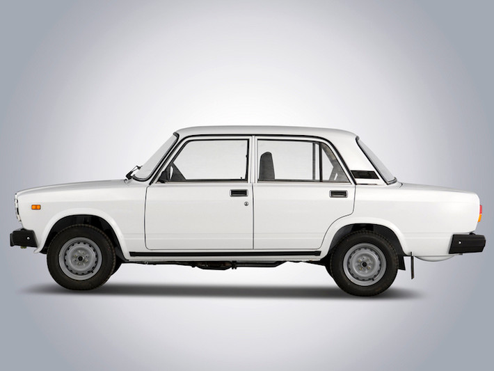 Không chỉ nổi tiếng trong Liên Xô Cũ (nay là Nga), dòng xe Lada Classic còn được bán ở Canada, Ecuador, Phap, Đức, Anh, Cuba và nhiều quốc gia khác. Dòng xe này cũng đã một thời gắn liền với người Việt Nam. Tới nay, những chiếc Lada vẫn tiếp tục được bán lại rất nhiều ở các chợ xe cũ tại Nga.