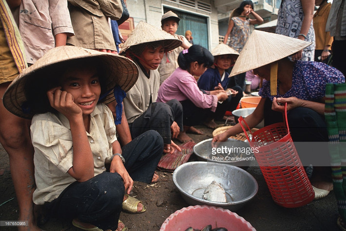 Chợ cá ở Tam Nông, Đồng Tháp năm 1993.