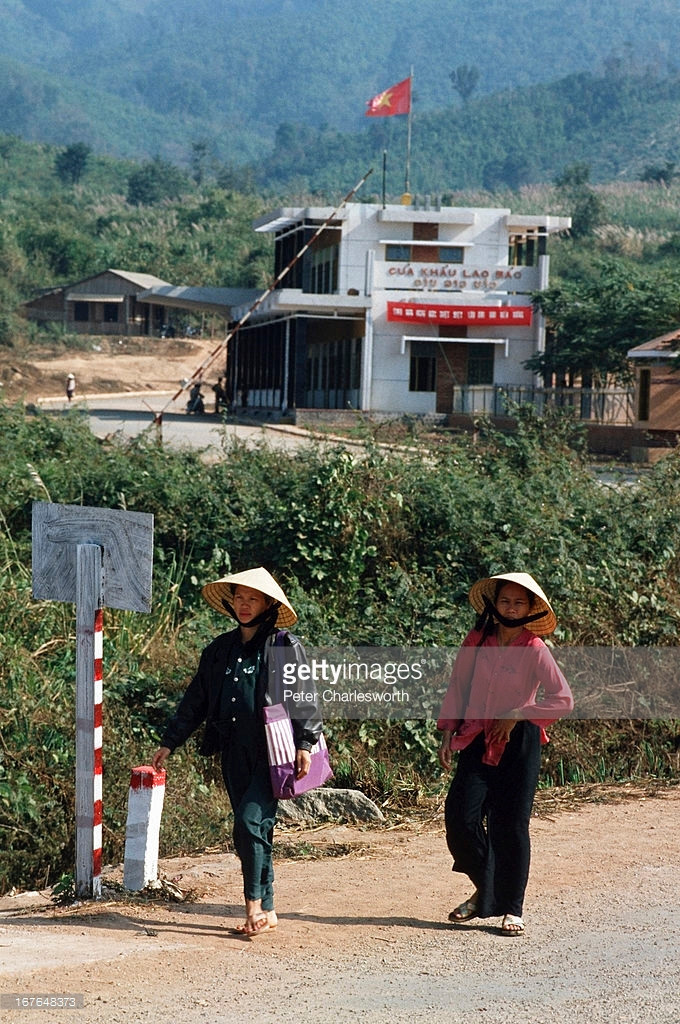 Cửa khẩu Lao Bảo, Quảng Trị năm 1991.