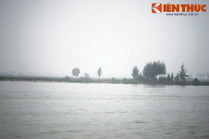 Từ năm 1952 cho đến khi lên đường ra Bắc, đồng chí Phan Văn Khải làm công tác văn phòng của Mặt trận Liên Việt tỉnh Gia Định Ninh, Văn phòng Tỉnh uỷ và Uỷ ban kháng chiến tỉnh Gia Định Ninh.