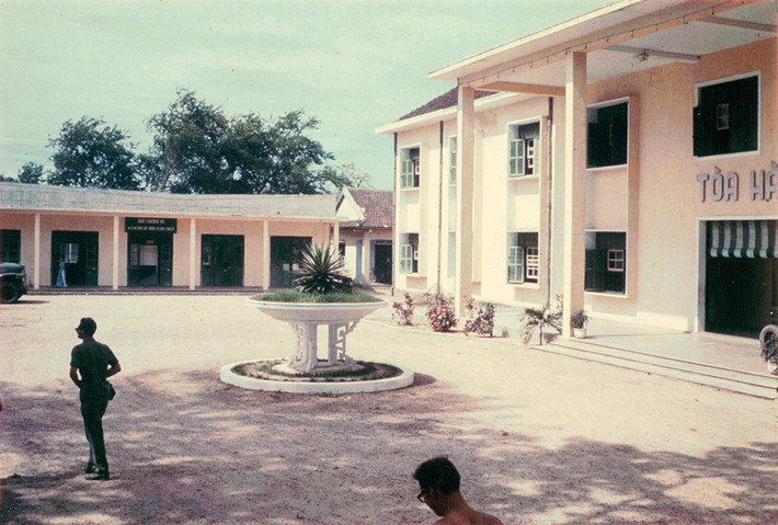 Tòa Hành chính Quảng Trị năm 1967.