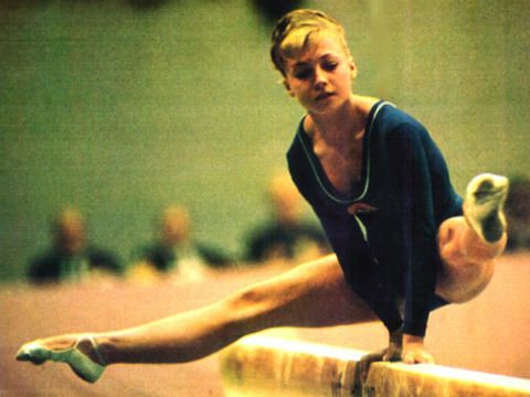 Màn diễn của nữ vận động viên Natalia Kuchinskaya.