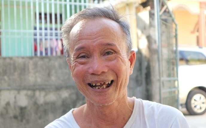 Ông Vũ Đức Quý (70 tuổi, ông nội Đức Anh) kể: "Hồi nhỏ, tôi thường lấy xe đạp đèo cháu đi học. Từ khi học lớp mẫu giáo đã thấy cháu rất thông minh, chỉ cái gì biết cái đó. Cả 3 cấp học, cháu đều là học sinh giỏi của trường. Đức Anh luôn ngoan ngoãn nghe lời ông bà, bố mẹ, học về là chăm em và nấu cơm phụ giúp gia đình, không ham chơi. Khi đi thi chúng tôi cũng đoán chắc cháu sẽ đậu đại học nhưng không ngờ lại đạt điểm thủ khoa".