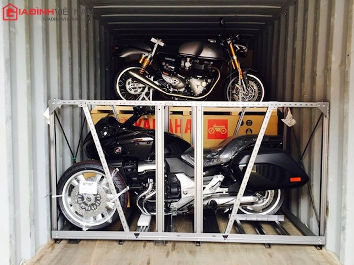 Sau khi được nhập về Việt Nam và tính toàn bộ các chi phí vận chuyển, thuế..., giá của môtô BMW K1600 GTL có thể lên tới 1,3 tỷ đồng.
