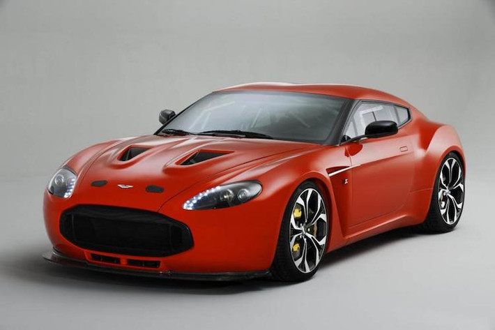 Khi nhắc tới các hãng chế tác thân xe, Zagato là một tên tuổi khó có thể bỏ qua với một loạt các "siêu phẩm" dành cho hãng siêu xe sang Anh Aston Martin. Để kỷ niệm 50 năm ngày ra mắt chiếc DB4 GT Zagato, một mẫu concept có tên gọi V12 Zagato đã được tạo ra vào năm 2011, dựa trên chiếc Aston Martin V12 Vantage.