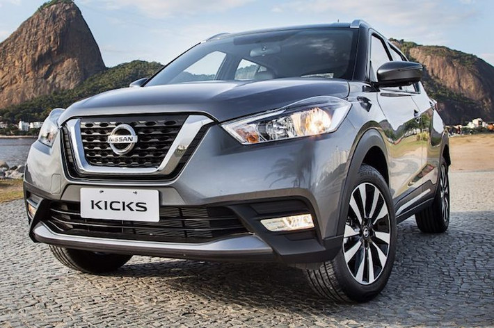 Nissan Kicks 2016 là mẫu crossover cỡ nhỏ mới nhất của Nissan, dựa trên cơ sở mẫu concept cùng tên tại triển lãm Sao Paolo 2014 ở Brasil. Các đối thủ chính của chiếc xe là Hyundai Creta, Ford EcoSport, Suzuki Vitara thế hệ mới và Honda HR-V.