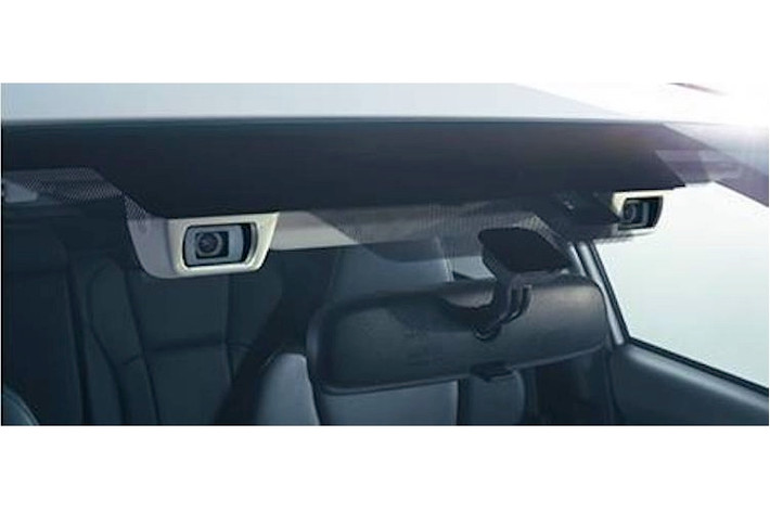 Gói các hệ thống hỗ trợ người lái EyeSight Ver.3 của Subaru, bao gồm các tính năng như phanh khẩn cấp tránh va chạm, cảnh báo chuyển làn và giữ ga tự động thông minh vẫn sẽ xuất hiện trên Impreza, cùng với hệ thống chẩn đoán và theo dõi tình trạng hoạt động của xe Starlink.