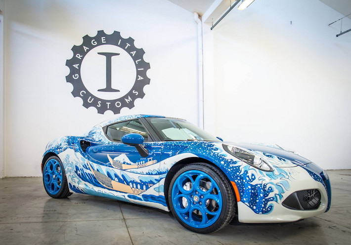 Được tạo ra bởi Lapo Elkann và xưởng sơn của anh là Garage Italia Custom, chiếc chiếc siêu xe Ý giá rẻ Alfa Romeo 4C đã trở thành một tác phẩm nghệ thuật trên 4 bánh xe để được đem tới trưng bày tại sự kiện Piston Head II: Artists Engage The Automobile ở Los Angeles, Mỹ vào ngày 30/7 tới.