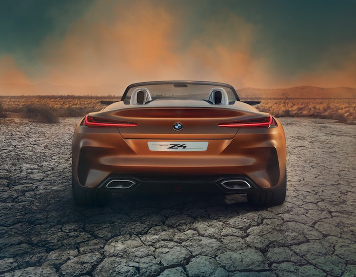 Quá trình phát triển Z4 đã được hãng xe ôtô BMW hợp tác cùng với Toyota, chính vì vậy hệ động lực của Z4 nhiều khả năng sẽ chia sẻ chung với chiếc xe thể thao Toyota Supra thế hệ thứ 5. Trong khi Z4 sẽ là một mẫu xe mui trần thì Toyota chỉ bán Supra với kiểu thân xe coupe. Thời điểm ra mắt phiên bản thương mại của Z4 Concept được dự đoán sẽ rơi vào triển lãm Geneva năm sau.