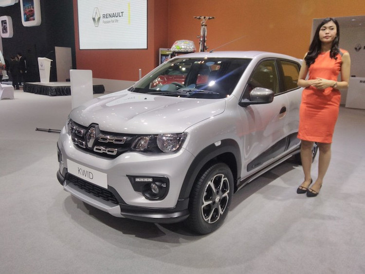 Ôtô Renault Kwid mới là mẫu crossover toàn cầu thứ 3 của hãng xe Pháp, sau Koleos và Kadjar. Tên gọi của xe được lấy từ mẫu concept vào năm 2014 và phiên bản thương mại của xe xuất hiện lần đầu cách đây khoảng 1 năm. Tại triển lãm ôtô Indonesia đang diễn ra, phiên bản Renault Kwid đặc biệt mới với tên gọi Limited Edition vừa được công bố.