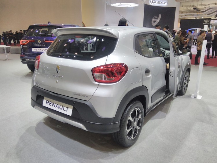 Tại thị trường Indonesia, giá bán cho phiên bản Kwid Limited Edition là 131,05 triệu Rupiah (tương đương 222 triệu đồng).