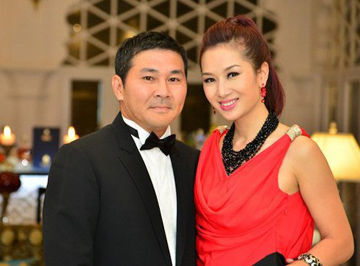 Đồng thời, ông Nam còn giữ vị trí Chủ tịch Công ty Truyền thông và Đầu tư Nam Hương. Đây là sự nghiệp kinh doanh riêng của ông và vợ - doanh nhân, Hoa khôi Thể thao năm 1995, Á hậu 2 Quý bà thế giới - Nguyễn Thu Hương.