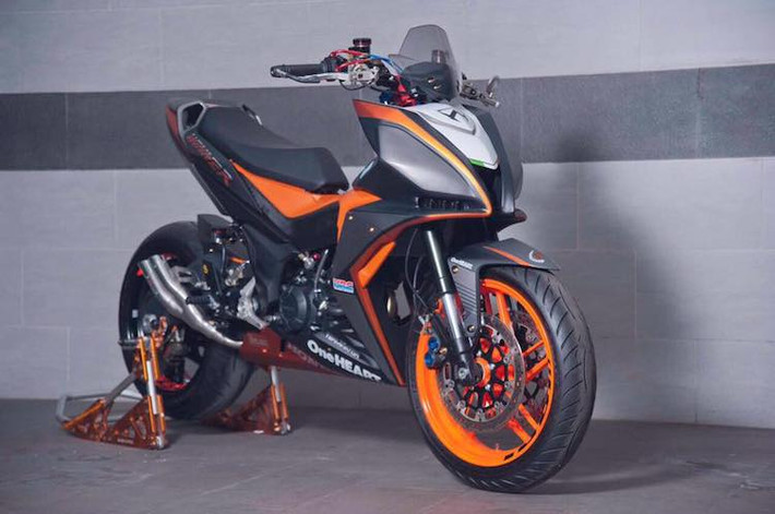 Kể từ khi chính thức ra mắt vào tháng 6/2016, Honda Winner 150 đã trở thành "đối trọng" xứng đáng của "ông vua" phân khúc underbone côn tay thể thao tại Việt Nam. Tuy nhiên nếu so với Exciter, những bản độ "khủng" từ Winner 150 vẫn còn có số lượng khá khiêm tốn".