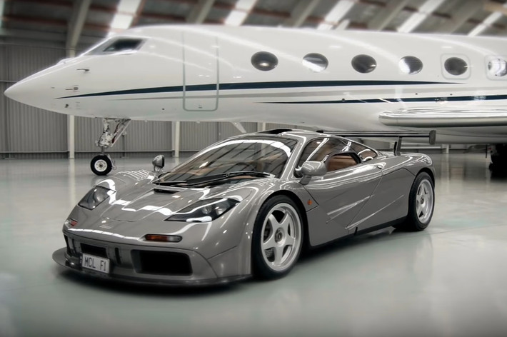 Dù được sản xuất từ năm 1992 nhưng tới tận ngày nay, McLaren F1 vẫn là siêu xe sản xuất hàng loạt với động cơ nạp khí tự nhiên nhanh nhất Thế giới. McLaren chỉ sản xuất tổng cộng 106 chiếc F1; trong đó phiên bản thường có số lượng 69 chiếc, bản siêu xe McLaren F1 LM có 6 chiếc, 3 chiếc "đuôi dài" F1 GT và 28 bản đua F1 GTR.