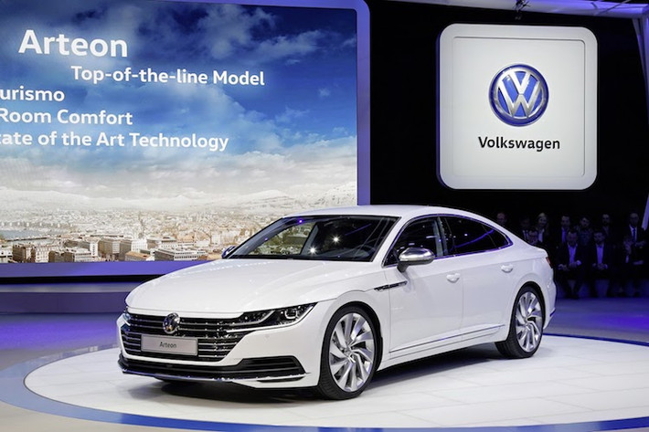 Arteon được trang bị tổng cộng 3 loại động cơ với 6 mức công suất tùy từng phiên bản. Trong đó, động cơ xăng gồm các loại 1.5l tăng áp TSI 148 mã lực và 2.0l TSI với 2 mức 187 và 276 mã lực. Trong khi đó, phiên bản diesel duy nhất 2.0l TDI có 3 mức công suất khác nhau là 148, 187 và 236 mã lực.
