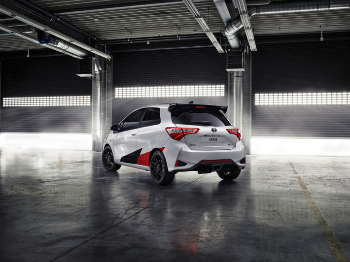 Theo hãng xe ôtô Toyota cho biết, sẽ chỉ có tổng cộng 1000 chiếc Yaris GRMN được sản xuất dành cho châu Âu, với giá bán dự đoán tương đương với dòng coupe thể thao GT86.