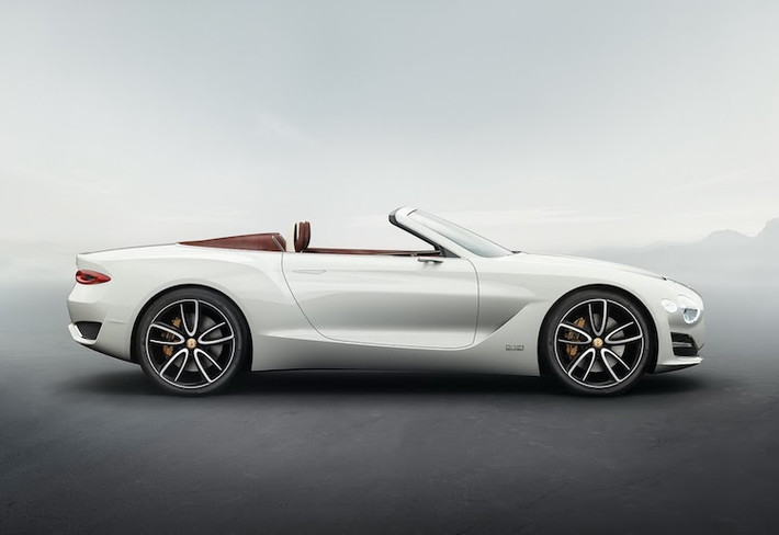 Ra mắt lần đầu tại lễ hội xe hơi "quý tộc" Villa D'Este Concorso D’Eleganza 2015, Bentley EXP 10 Speed 6 là một mẫu xe coupe siêu sang cỡ nhỏ, với thiết kế gọn gàng và thể thao hơn rất nhiều so với dòng Continental GT hiện tại của hãng. Sau gần 2 năm, phiên bản mui trần của mẫu xe này là Bentley EXP 12 Speed 6e đã trở thành "tâm điểm" của gian hàng Bentley tại triển lãm Geneva 2017.