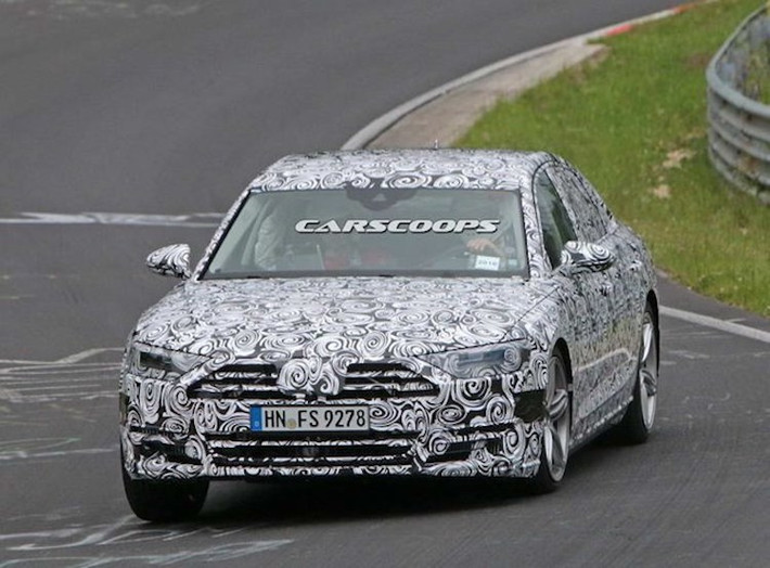 Khi ra mắt, nhiều khả năng Audi A8 thế hệ mới sẽ được bán với 2 phiên bản động cơ xăng (4.0l V8 tăng áp kép và 6.3l W12), 3 phiên bản động coe diesel (3.0 V6, 4.0 V8 và 5.0 V10) và một phiên bản xăng-điện sử dụng động cơ V6 3.0l. Toàn bộ các phiên bản đều sẽ sử dụng hộp số tự động kèm hệ thống dẫn động 4 bánh nổi tiếng của Audi là quattro.