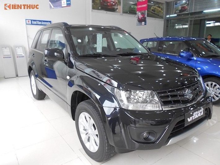 Cuối cùng, mẫu xe "ế" nhất của Suzuki là Grand Vitara với số lượng chỉ 2 chiếc. Trên thực tế, "ngày tàn" của Grand Vitara chỉ còn được tính bằng số xe còn tồn đọng lại khi Suzuki Thế giới đã "khai tử" dòng xe này từ lâu. Nhìn chung, có thể tóm gọn thất bại của Suzuki trong tháng 2/2017 tại Việt Nam trong 3 nguyên nhân chính.